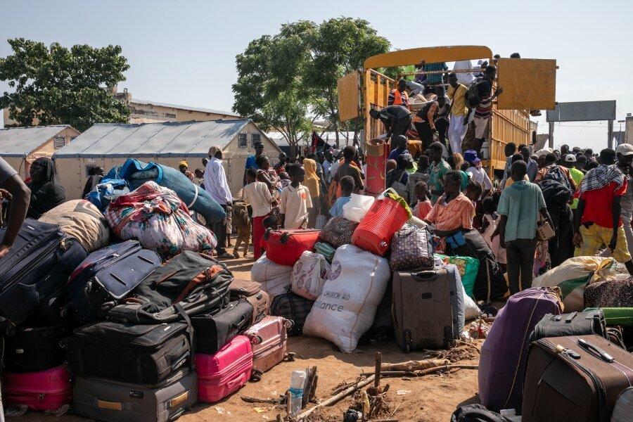 Over one million displaced in one month as violence escalates – civil society Over one million displaced in one month as violence escalates – civil society