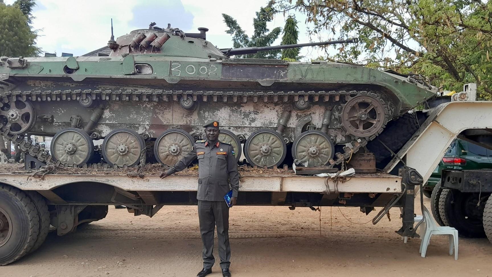 SSPDF Transfers Captured SPLA-IO Tank to Juba SSPDF Transfers Captured SPLA-IO Tank to Juba