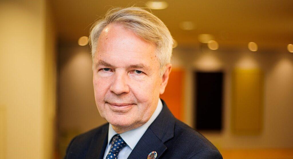 U.N. Envoy Meets Sudan Rivals Amid Deepening Crisis U.N. Envoy Meets Sudan Rivals Amid Deepening Crisis