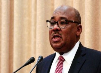 السودان متفائل تجاه فرص رفع اسمه من قائمة الإرهاب الأمريكية وزير المالية السوداني إبراهيم البدوي