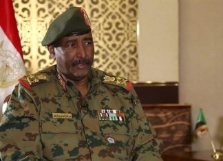 البرهان يستعرض أبرز التحديات التي تواجه السودان رئيس مجلس السيادة الانتقالي في السودان الفريق أول ركن عبد الفتاح البرهان