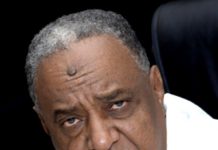 مسار يُهدد بجمع 10 آلاف شخص وقيام ثورة خلال أسبوع رئيس حزب الأمة الوطني عبد الله مسار