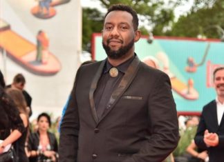 المخرج السوداني أبو العلاء: نستحق الجوائز ولا أعترف بتصنيف مصر للأفلام