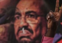 النائب العام : لم نتوصل الى رأي حول تسليم البشير للجنائية