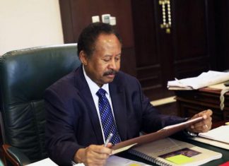 مبعوث خاص يسلم حمدوك رسالة من آبي أحمد مبعوث خاص يسلم حمدوك رسالة من آبي أحمد