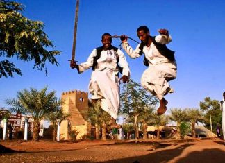 البجا يغلقون الطريق القومي بورتسودان ويحددون شرطا لافتتاحه البجا يغلقون الطريق القومي بورتسودان ويحددون شرطا لافتتاحه