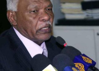 سحب درجة الدكتوراه الفخرية من عوض الجاز سحب درجة الدكتوراه الفخرية من عوض الجاز