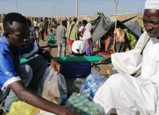 مسؤول أممي يدعو لدعم اللاجئين الإثيوبيين الفارين إلى السودان مسؤول أممي يدعو لدعم اللاجئين الإثيوبيين الفارين إلى السودان