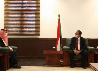 تفاصيل لقاء البرهان وحمدوك بوزير الخارجية السعودي تفاصيل لقاء البرهان وحمدوك بوزير الخارجية السعودي