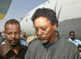 استمرار إضراب موسى هلال وقيادات الصحوة الثوري عن الطعام استمرار إضراب موسى هلال وقيادات الصحوة الثوري عن الطعام