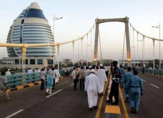 سعر صرف الجنيه والاستيراد..المشهد الاقتصادي في السودان بعد الحذف من قائمة الإرهاب سعر صرف الجنيه والاستيراد..المشهد الاقتصادي في السودان بعد الحذف من قائمة الإرهاب