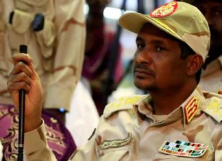 “حميدتي“: حريصون على تنفيذ اتفاق مسار الشرق وعدم المساس بمكتسبانه “حميدتي“: حريصون على تنفيذ اتفاق مسار الشرق وعدم المساس بمكتسبانه