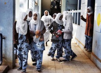 وزير الصحة المكلف بسنار يطمئن المواطنين قبل بداية العام الدراسي وزير الصحة المكلف بسنار يطمئن المواطنين قبل بداية العام الدراسي