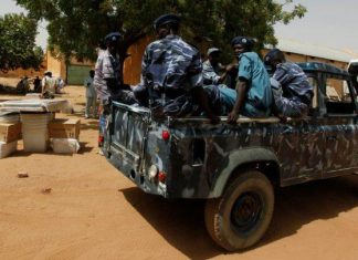 والي جنوب دارفور يتفقد المحليات الجنوبية ويصدر أوامر صارمة لبسط الأمن والي جنوب دارفور يتفقد المحليات الجنوبية ويصدر أوامر صارمة لبسط الأمن