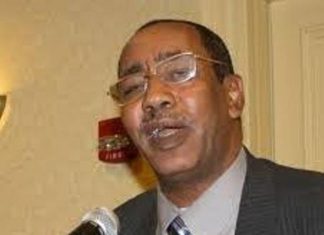 التوم هجو: لن نقبل بوجود والٍ شيوعي في الجزيرة ومؤتمر سوداني في سنار التوم هجو: لن نقبل بوجود والٍ شيوعي في الجزيرة ومؤتمر سوداني في سنار