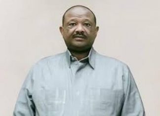 السيادي يتبرأ من مناصرة وقفة احتجاجية مؤيدة لرجل الأعمال فضل محمد خير السيادي يتبرأ من مناصرة وقفة احتجاجية مؤيدة لرجل الأعمال فضل محمد خير