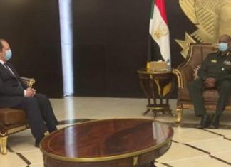 مدير المخابرات المصرية يلتقي البرهان وحميدتي وحمدوك في الخرطوم مدير المخابرات المصرية يلتقي البرهان وحميدتي وحمدوك في الخرطوم