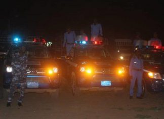 وزير الداخلية يقف ميدانيًا على انتشار قوات الشرطة بالعاصمة وزير الداخلية يقف ميدانيًا على انتشار قوات الشرطة بالعاصمة