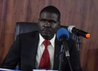 وزير العدل يفتتح ورشة قانون مفوضية مكافحة الفساد وزير العدل يفتتح ورشة قانون مفوضية مكافحة الفساد