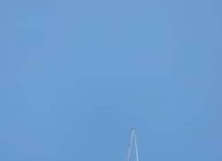 البحرية السودانية تنقذ قارب فرنسي بالبحر الأحمر البحرية السودانية تنقذ قارب فرنسي بالبحر الأحمر