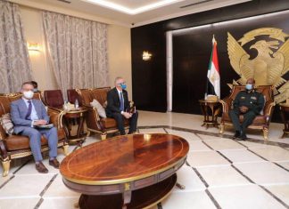 مسؤول عسكري أمريكي: نتطلع لتعزيز التعاون بين الجيشين السوداني والأمريكي مسؤول عسكري أمريكي: نتطلع لتعزيز التعاون بين الجيشين السوداني والأمريكي