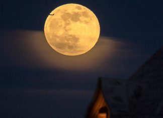 ظاهرة نادرة للقمر ظاهرة نادرة للقمر