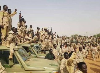 الحكومة ترسل تعزيزات عسكرية إلى دارفور الحكومة ترسل تعزيزات عسكرية إلى دارفور