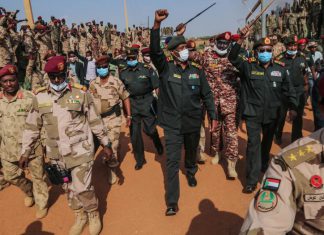 الشيوعي : شركات العسكر تشكل اقتصاداً موازياً وتعرقل إعفاء ديون السودان