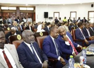 قيادي بالجبهة الثورية يستبعد الاعلان عن التشكيل الحكومي في موعده قيادي بالجبهة الثورية يستبعد الاعلان عن التشكيل الحكومي في موعده