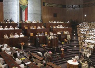 قحت ترفض منح لجان المقاومة 150 مقعداً في المجلس التشريعي الانتقالي قحت ترفض منح لجان المقاومة 150 مقعداً في المجلس التشريعي الانتقالي