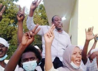 مناع : النظام البائد يتعامل بقوة لأجهاض الثورة مناع : النظام البائد يتعامل بقوة لأجهاض الثورة