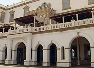 الوزراء الجدد يؤدون القسم أمام البرهان وحمدوك بالأربعاء الوزراء الجدد يؤدون القسم أمام البرهان وحمدوك بالأربعاء