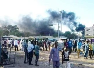 ضبط اسلحة وذخائر وأوامر طوارئ وحظر التجوال بمدينة نيالا ضبط اسلحة وذخائر وأوامر طوارئ وحظر التجوال بمدينة نيالا