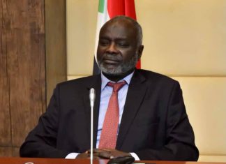 وزير المالية يوجّه بإلغاء كافة الإعفاءات الممنوحة لمنظمات المجتمع المدنى وزير المالية يوجّه بإلغاء كافة الإعفاءات الممنوحة لمنظمات المجتمع المدنى