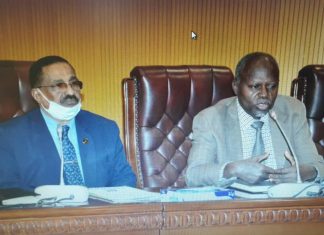 وزير الطاقة والنفط السوداني: جئنا من أجلّ خدمة الشعب وزير الطاقة والنفط السوداني: جئنا من أجلّ خدمة الشعب