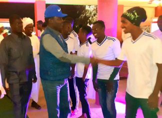 مناوي: سنقدّم دعمًا حقيقيًا للفرق الرياضية وعهد الوعود الفضفاضة زال مناوي: سنقدّم دعمًا حقيقيًا للفرق الرياضية وعهد الوعود الفضفاضة زال