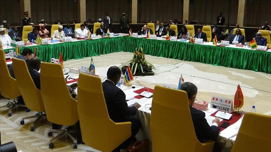 السودان يرغب في مجابهة التحديات المشتركة مع دول الساحل خاصة الإرهاب والجريمة المنظمة والهجرة غير النظامية والفقر السودان يرغب في مجابهة التحديات المشتركة مع دول الساحل خاصة الإرهاب والجريمة المنظمة والهجرة غير النظامية والفقر