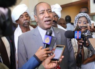 التوم هجو : «الوسط مظلوم وقواتي مزارعين الجزيرة» التوم هجو : «الوسط مظلوم وقواتي مزارعين الجزيرة»