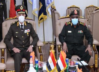 الفريق محمد فريد يعود إلى أرض الوطن بعد انتهاء زيارته الرسمية للسودان الفريق محمد فريد يعود إلى أرض الوطن بعد انتهاء زيارته الرسمية للسودان