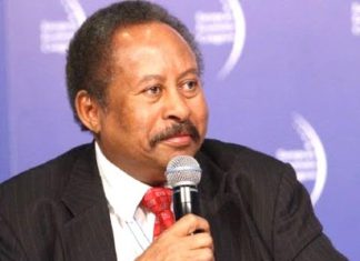 حمدوك: الأجهزة الأمنية تلعب دوراً مهماً في الأنظمة الديمقراطية حمدوك: الأجهزة الأمنية تلعب دوراً مهماً في الأنظمة الديمقراطية