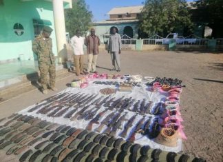 ضبط كميات كبيرة من الأسلحة والذخائر بولاية القضارف ضبط كميات كبيرة من الأسلحة والذخائر بولاية القضارف