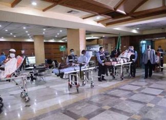 الوفد الوزاري الزائر للقاهرة يطمئن علي مصابي ثورة ديسمبر الوفد الوزاري الزائر للقاهرة يطمئن علي مصابي ثورة ديسمبر