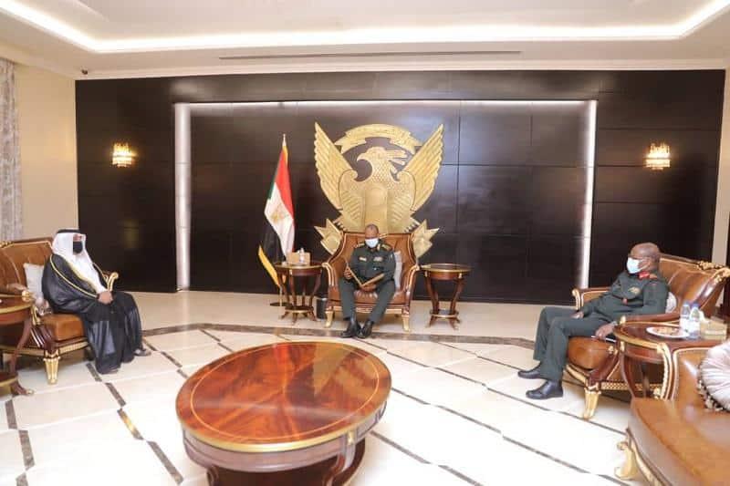 تميم يدعو البرهان لزيارة قطر تميم يدعو البرهان لزيارة قطر