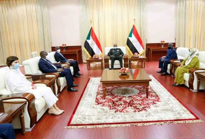 مباحثات سودانية للارتباط بمجموعة البنك الدولي مباحثات سودانية للارتباط بمجموعة البنك الدولي