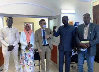 مناوي يبحث مع رئيس بعثة “يونيتامس” ملف الترتيبات الأمنية مناوي يبحث مع رئيس بعثة “يونيتامس” ملف الترتيبات الأمنية