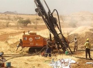 أزمة تهدد صناعة الذهب في السودان.. مليونا عامل غاضبون أزمة تهدد صناعة الذهب في السودان.. مليونا عامل غاضبون