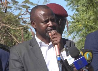 الهادي ادريس ينادي بتعويض كل مفصولي السكة حديد الهادي ادريس ينادي بتعويض كل مفصولي السكة حديد