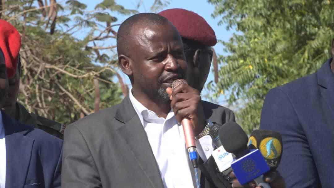 الهادي ادريس ينادي بتعويض كل مفصولي السكة حديد الهادي ادريس ينادي بتعويض كل مفصولي السكة حديد