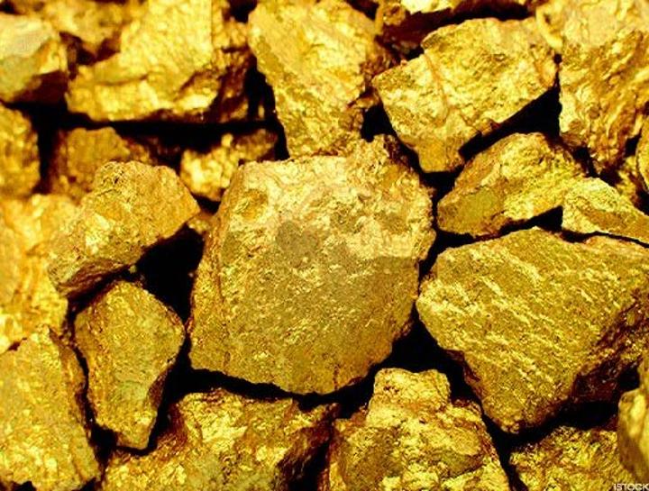 الرسوم تعرقل إنسياب الذهب الخام من مناطق الإنتاج الرسوم تعرقل إنسياب الذهب الخام من مناطق الإنتاج