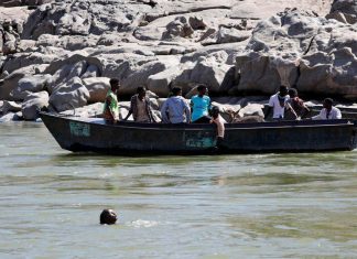 مقتل 2 من اللاجئين الإثيوبيين والآلاف يفرِّون من معسكرات اللجوء السودانية مقتل 2 من اللاجئين الإثيوبيين والآلاف يفرِّون من معسكرات اللجوء السودانية